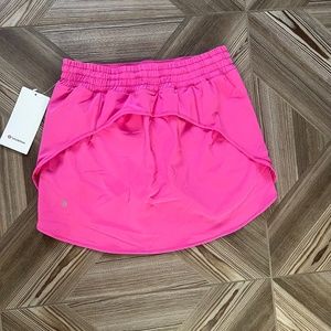Lululemon pink hotty hot skirt size 8